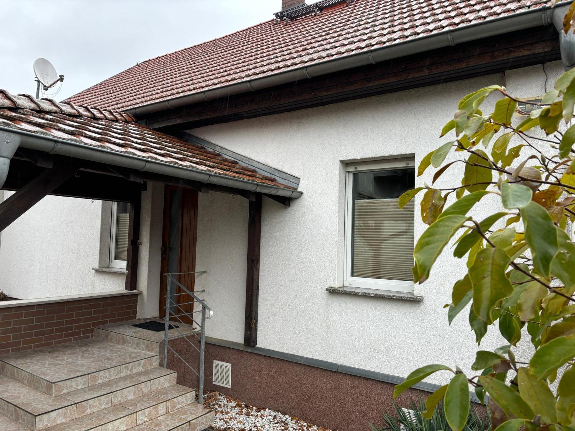 Kleines Haus In Cottbus-wilmersdorf Ca 80m2 Apartment *